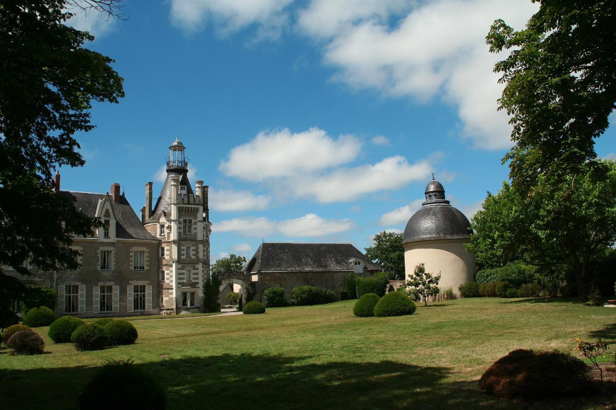 Chateau De Thouare Buitenkant foto